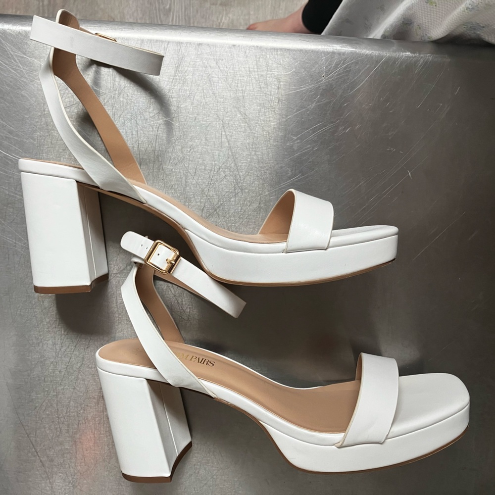 DREAM PAIRS White Block Heel Sandals with Ankle Strap